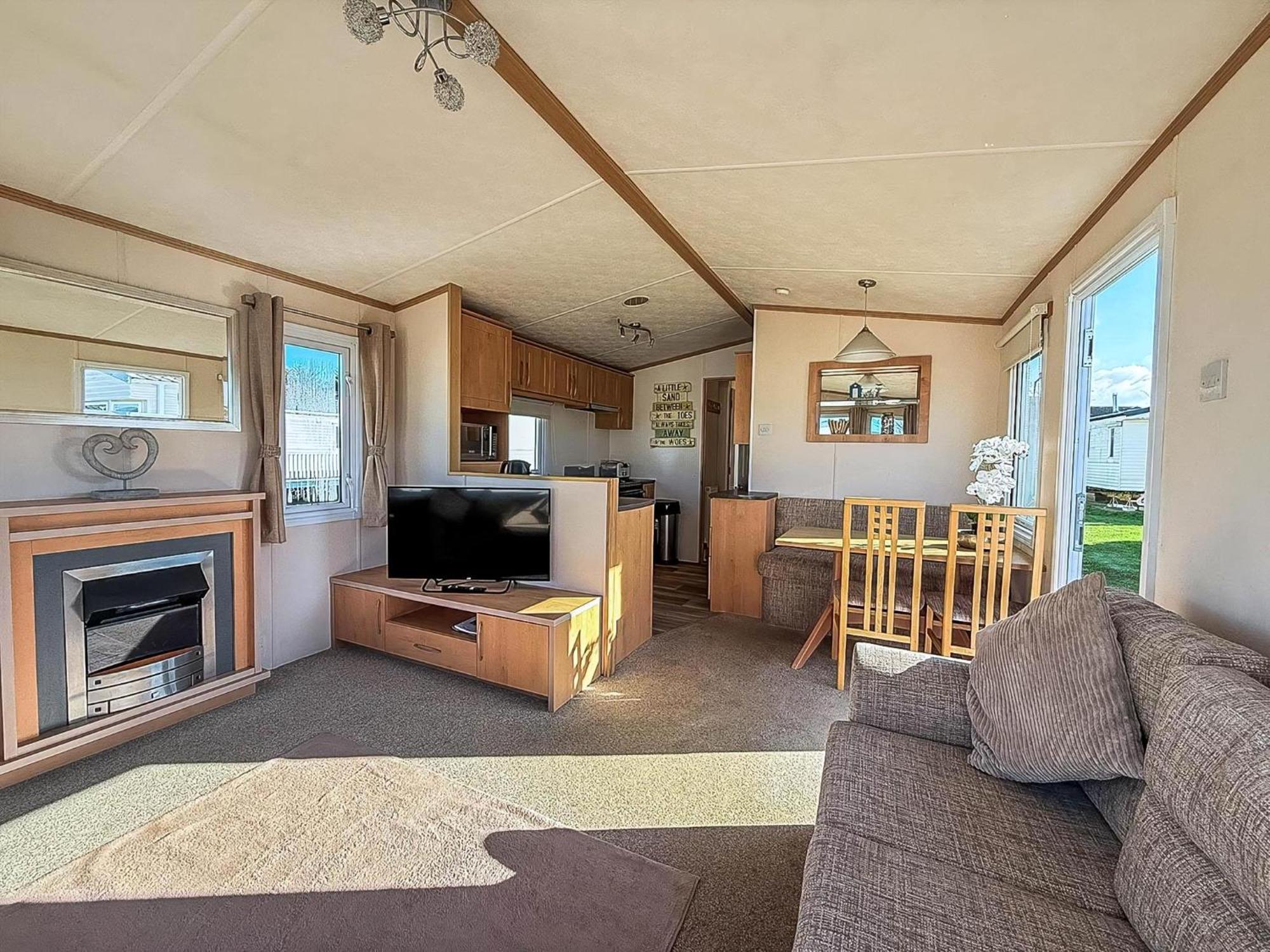 Lovely 6 Berth Caravan For Hire At Manor Park In Hunstanton Norfolk Ref 23044S Exterior foto